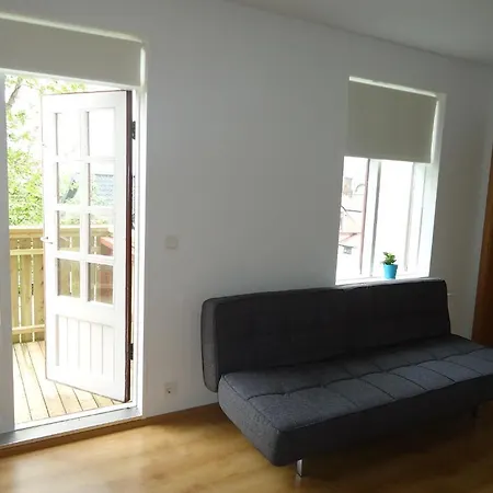 Apartment B28